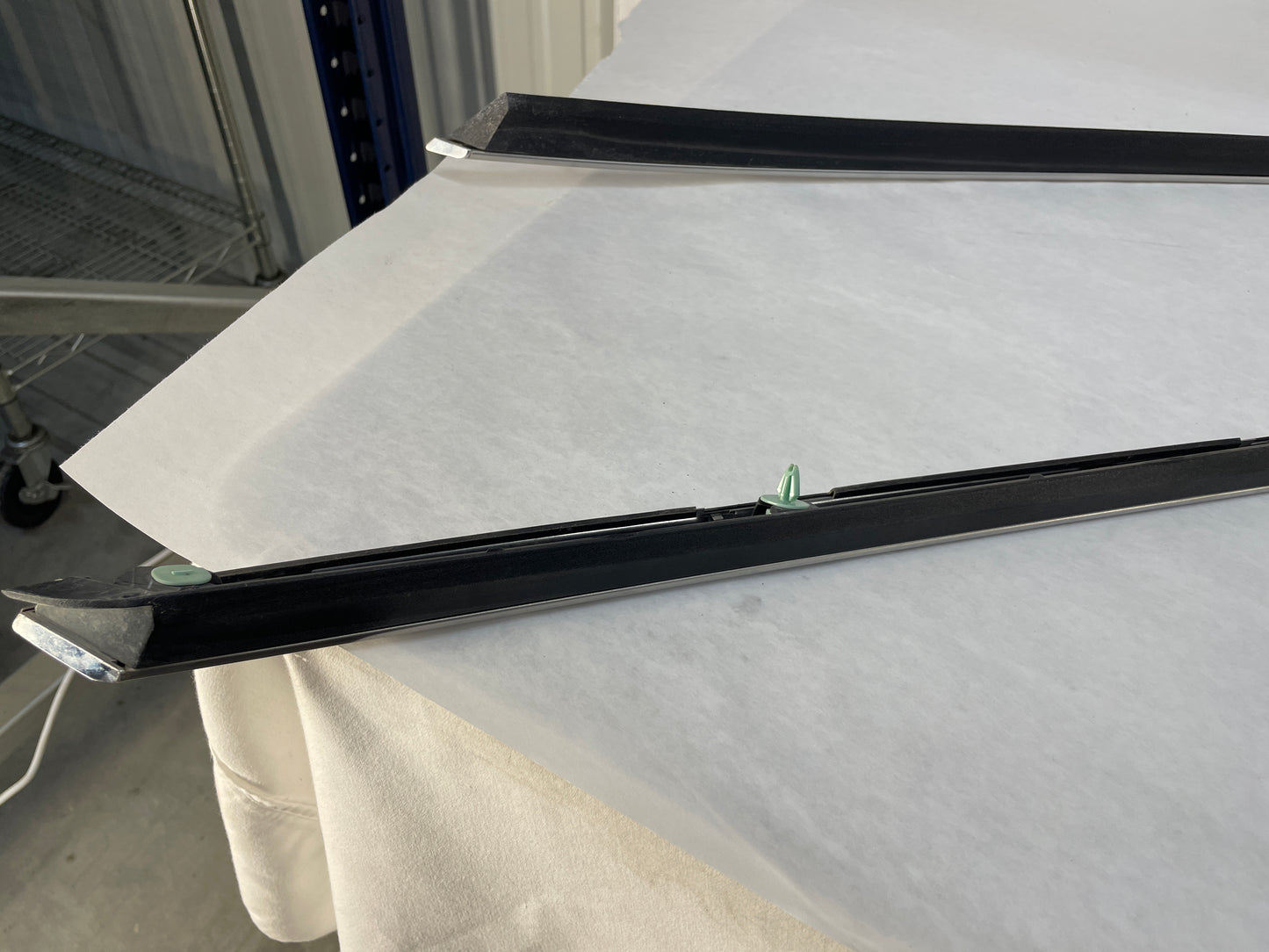 2010 Cadillac CTS-V Sedan RH & LH Roof Top Body Side Window Reveal Trim Molding OEM