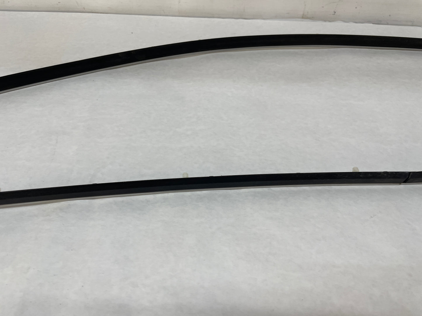 2010 Cadillac CTS-V Sedan RH & LH Roof Top Body Side Window Reveal Trim Molding OEM