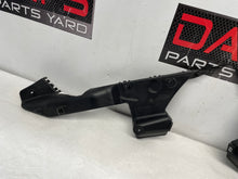 2014 Chevy Camaro ZL1 RH & LH Rear Bumper Guide Bracket Supports OEM