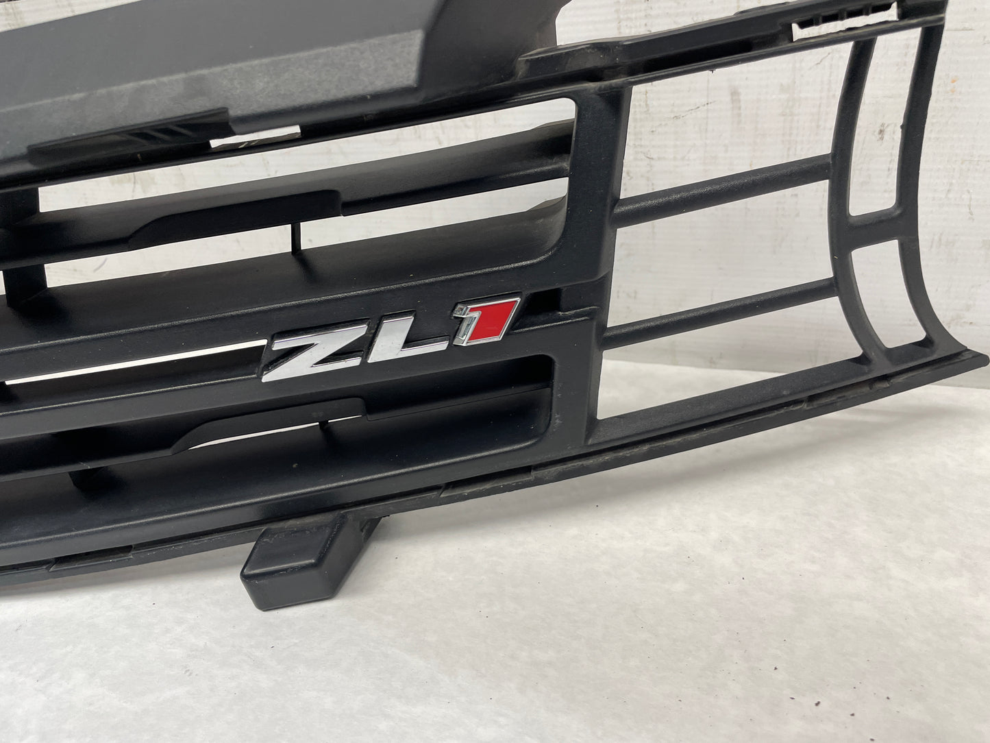 2013 Chevy Camaro ZL1 Front Bumper Fascia Upper Plastic Grille OEM - Day's Parts Yard