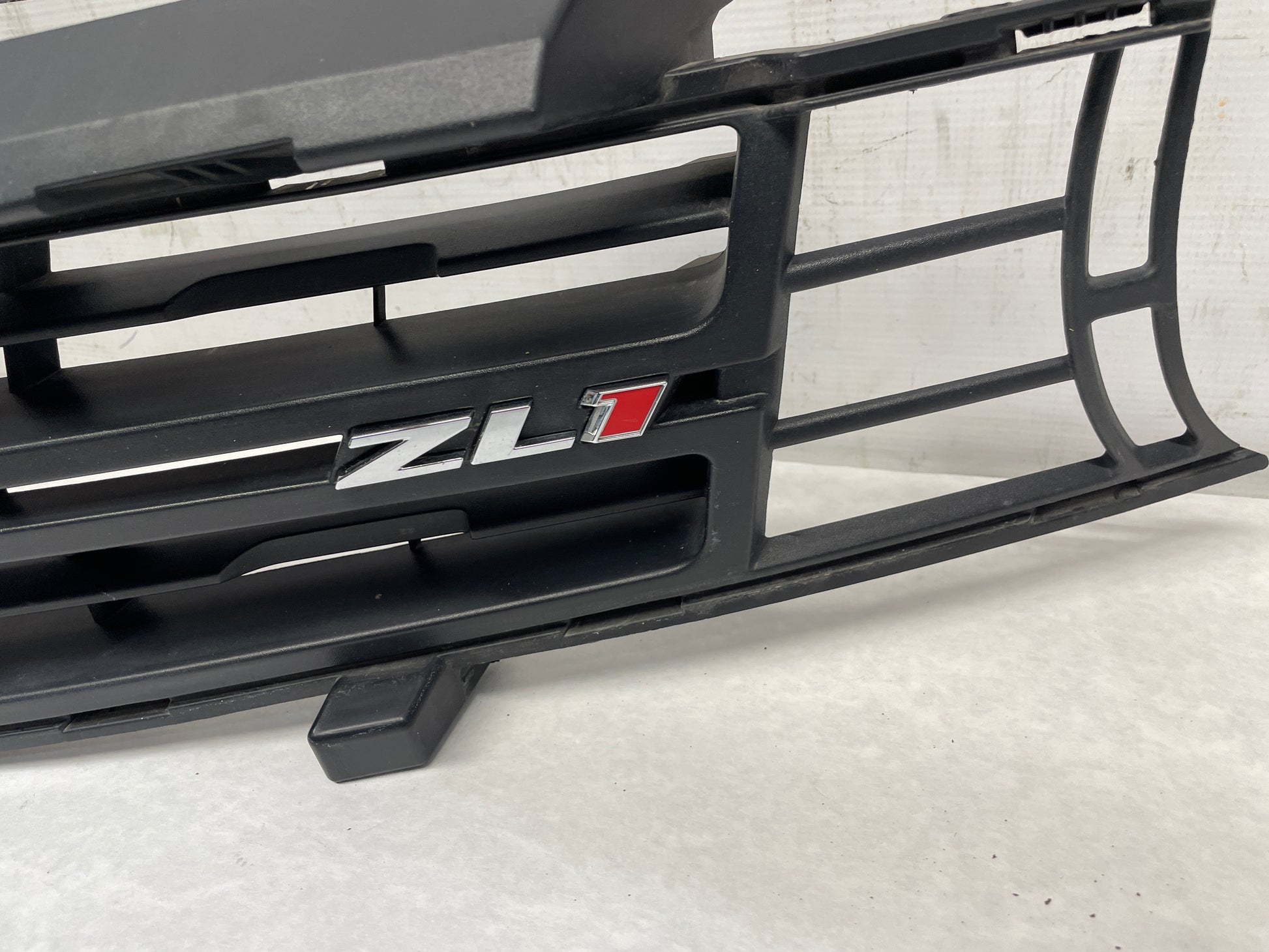 2013 Chevy Camaro ZL1 Front Bumper Fascia Upper Plastic Grille OEM - Day's Parts Yard