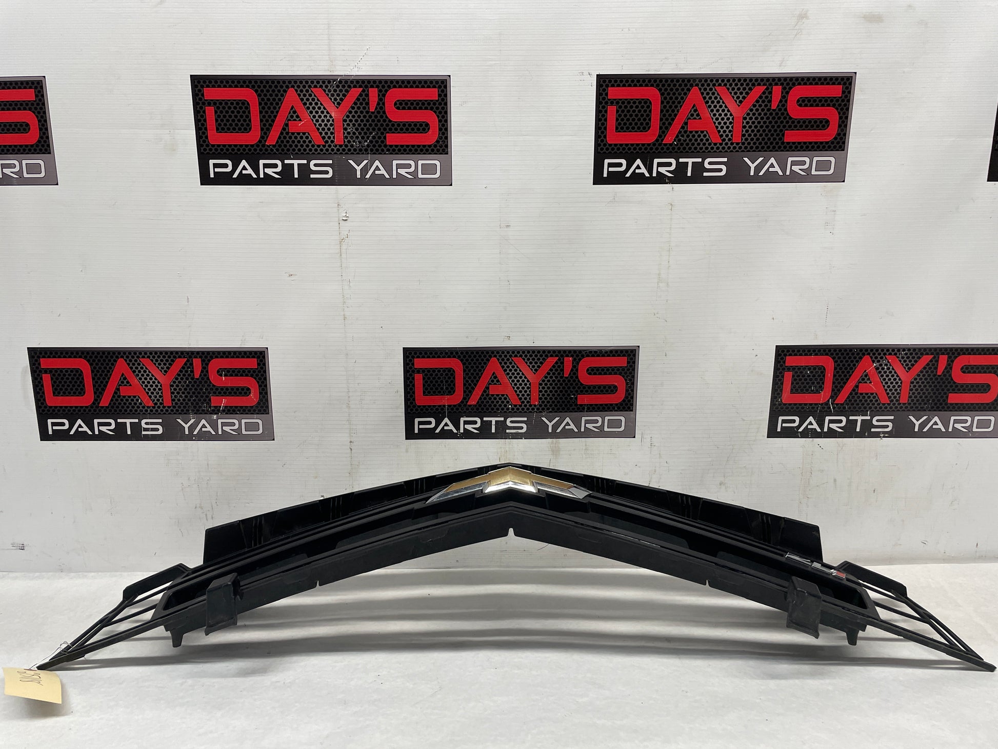 2013 Chevy Camaro ZL1 Front Bumper Fascia Upper Plastic Grille OEM - Day's Parts Yard
