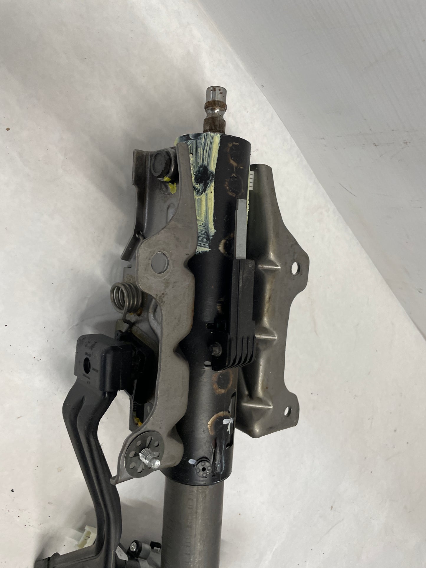 2014 Chevy Camaro ZL1 Steering Column Ignition w/ Key OEM