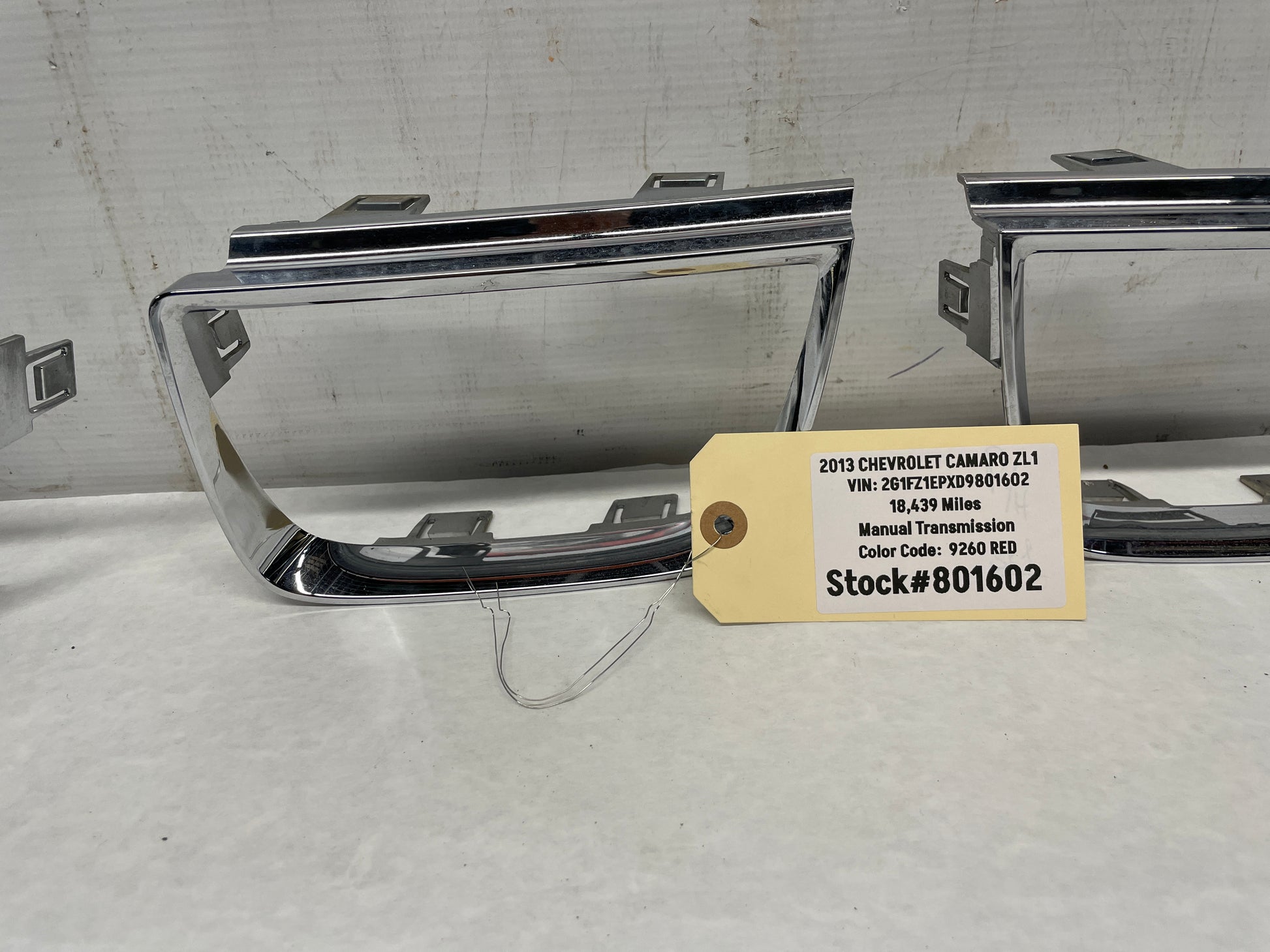 2013 Chevy Camaro ZL1 RH & LH Inner Tail Light Taillight Chrome Bezels OEM - Day's Parts Yard