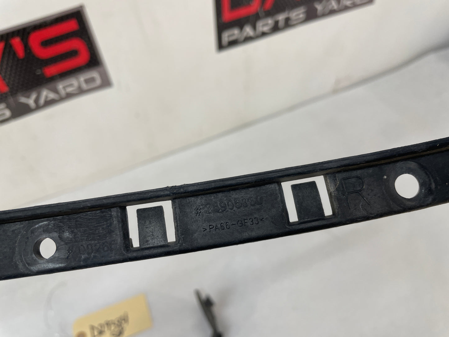 2010 Cadillac CTS-V Sedan RH & LH Rear Bumper Fascia Bracket Guide OEM