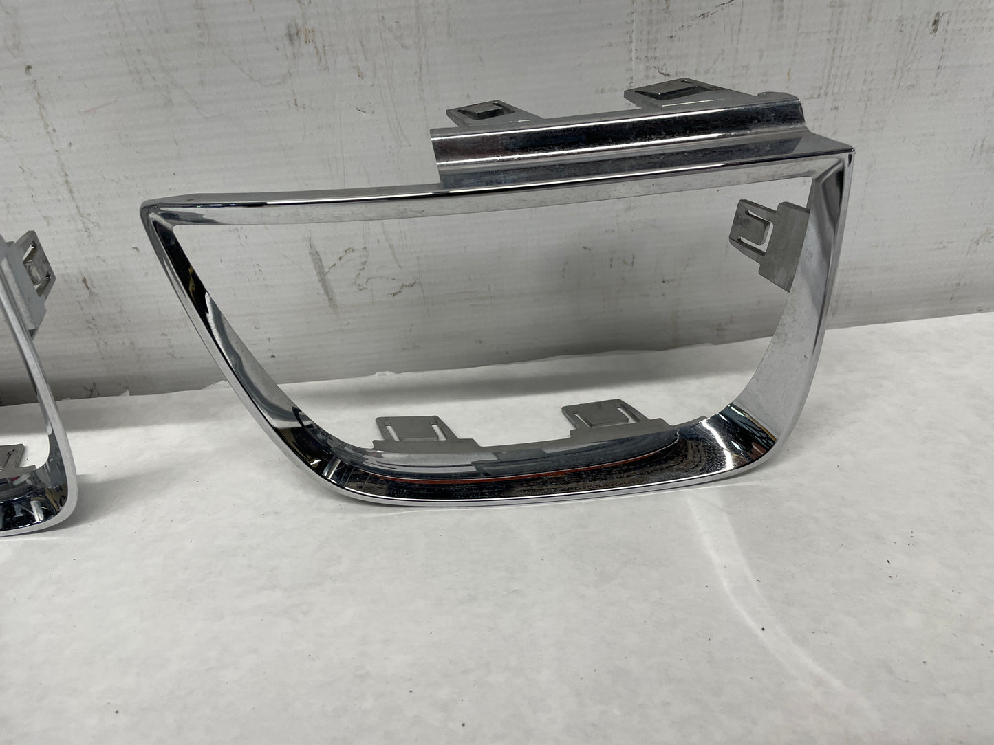2013 Chevy Camaro ZL1 RH & LH Inner Tail Light Taillight Chrome Bezels OEM - Day's Parts Yard