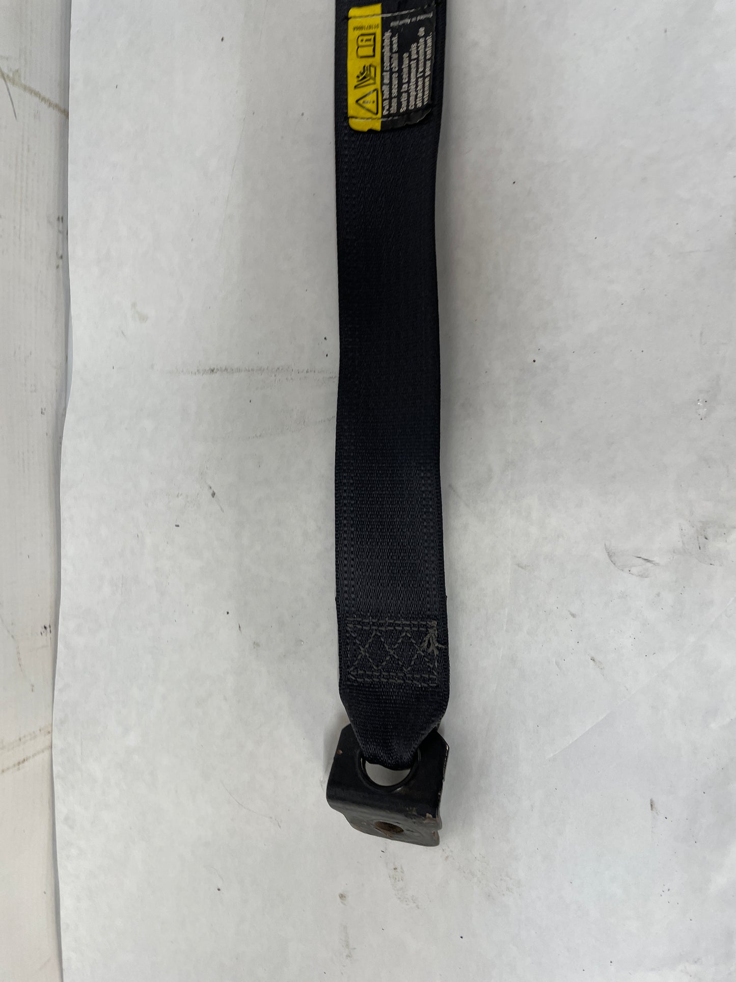 2004 Pontiac GTO LH Driver Rear Seat Belt Seatbelt Retractors OEM - Day's Parts Yard