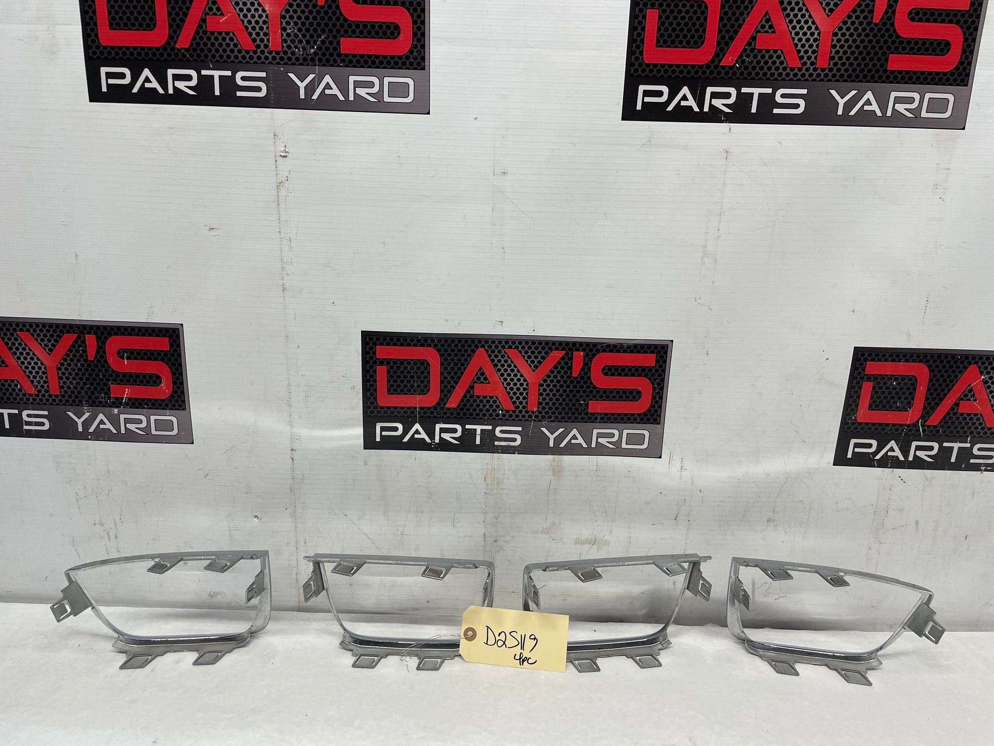 2013 Chevy Camaro ZL1 RH & LH Inner Tail Light Taillight Chrome Bezels OEM - Day's Parts Yard