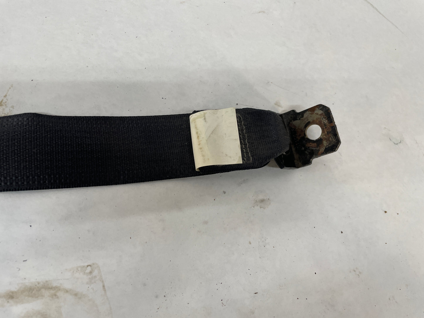 2004 Pontiac GTO LH Driver Rear Seat Belt Seatbelt Retractors OEM - Day's Parts Yard