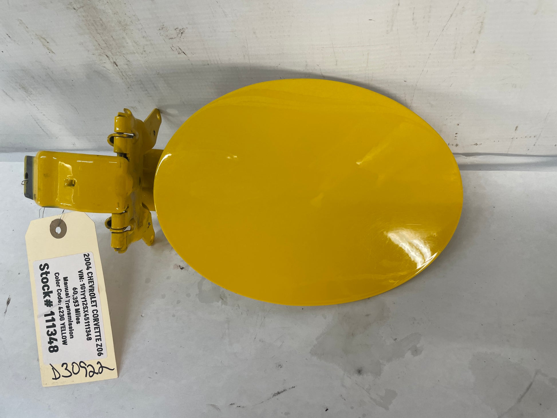 2004 Chevy C5 Corvette Z06 Complete Fuel Gas Door Lid Cover Assembly OEM - Day's Parts Yard