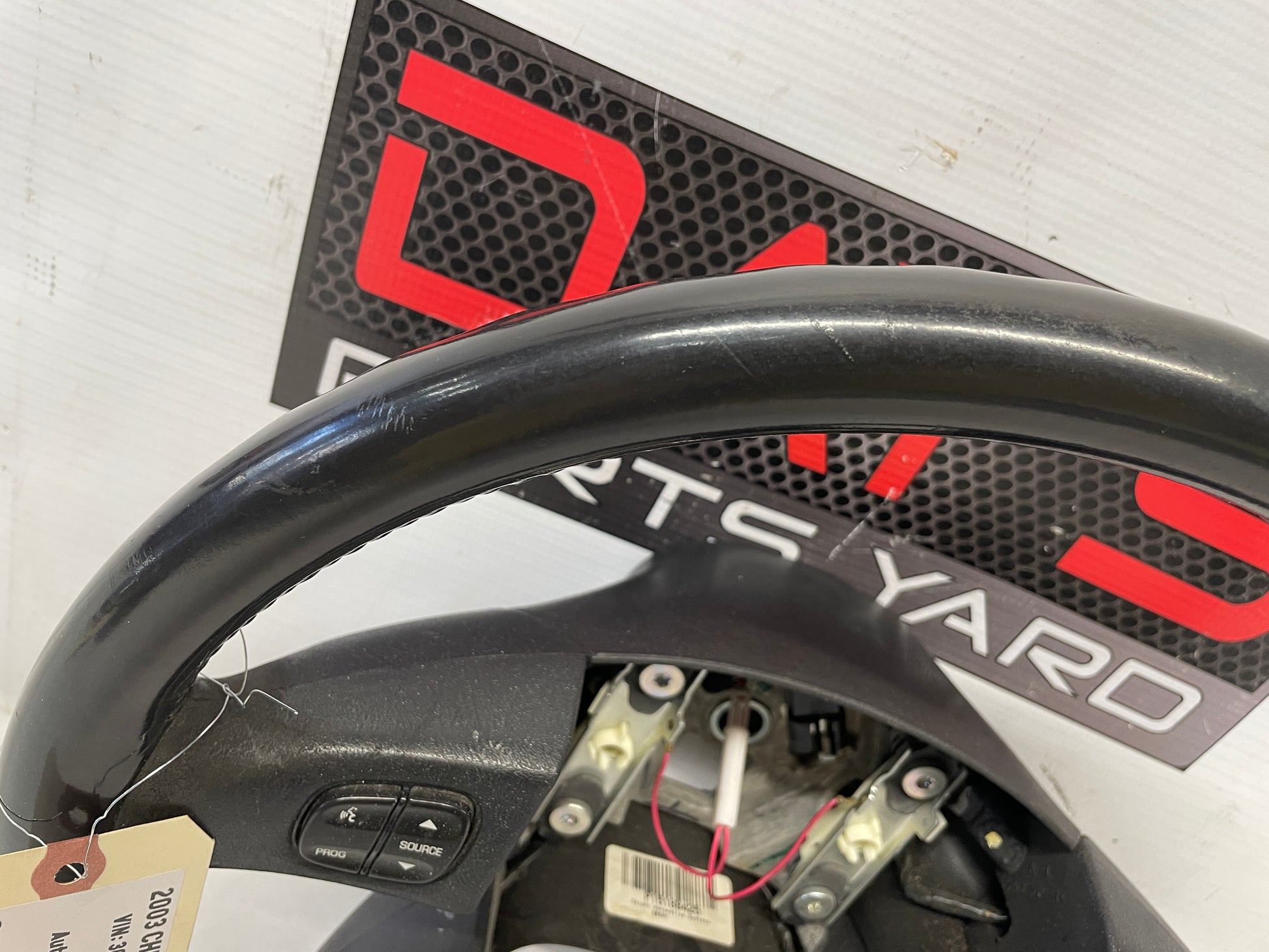 2003 Chevy Suburban Steering Wheel w/ Buttons OEM - Day's Parts Yard