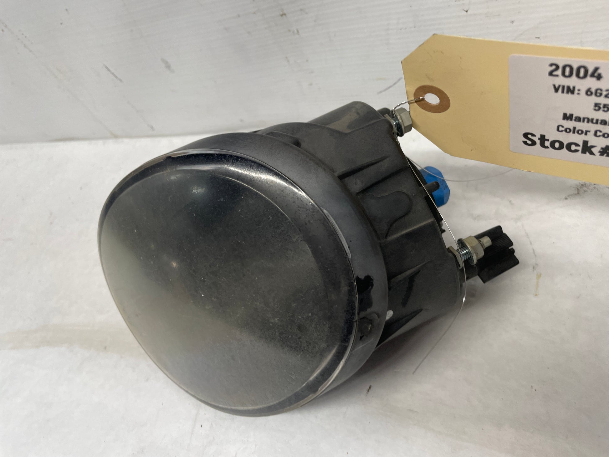 2004 Pontiac GTO LH Driver Fog Light Lamp OEM - Day's Parts Yard