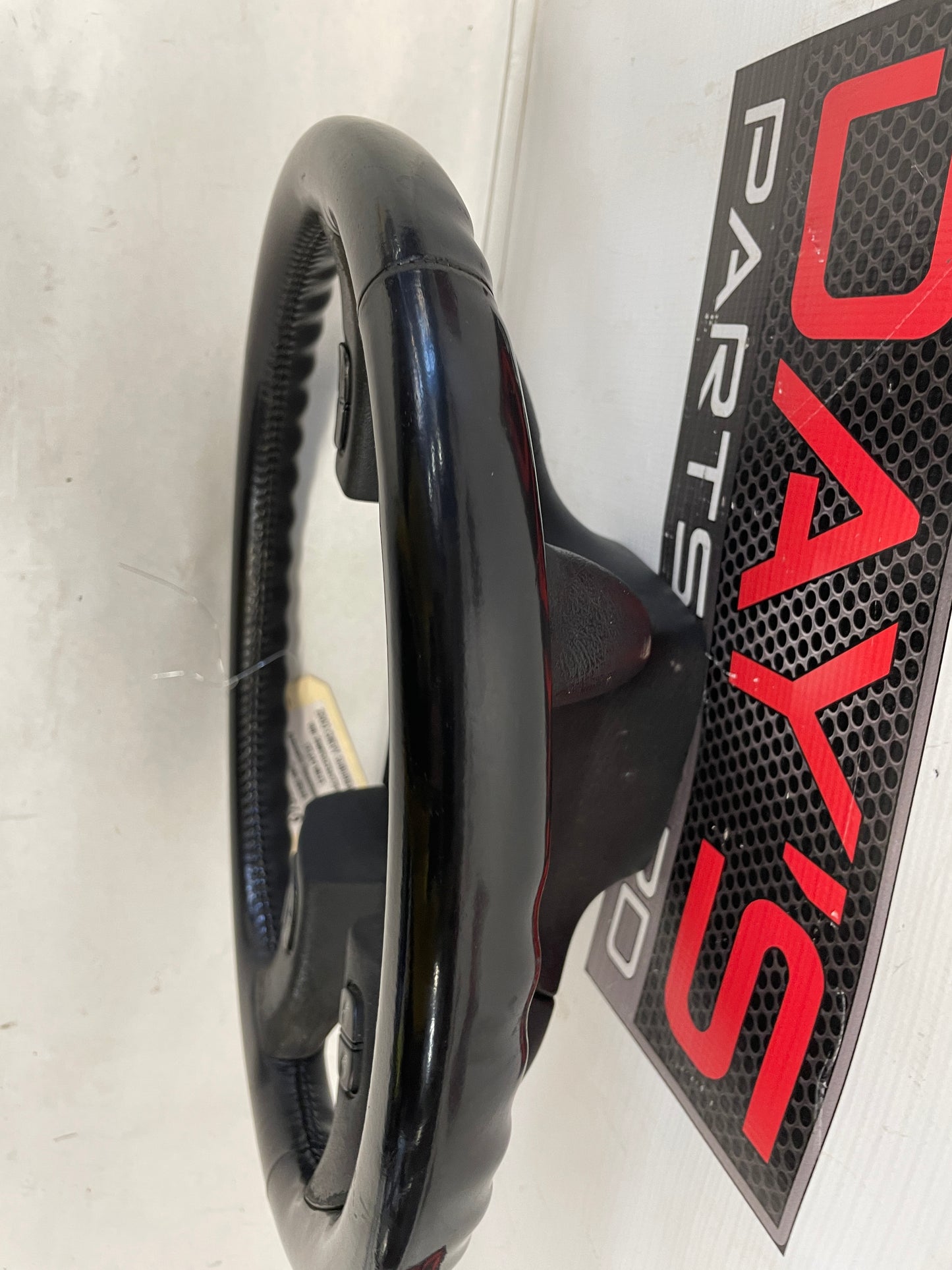 2003 Chevy Suburban Steering Wheel w/ Buttons OEM - Day's Parts Yard