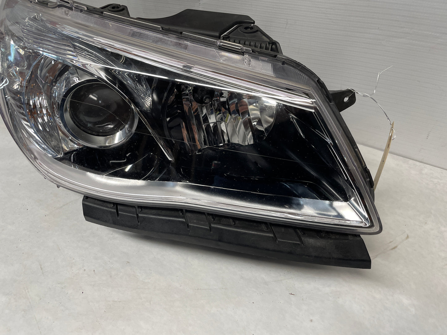 2017 Chevy SS Sedan RH Passenger Head Light Lamp Headlight OEM