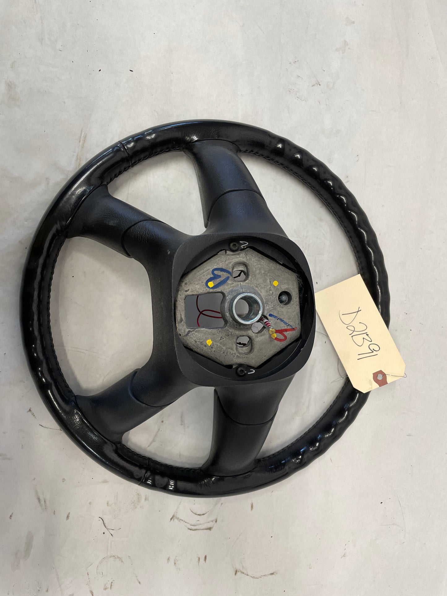 2003 Chevy Suburban Steering Wheel w/ Buttons OEM - Day's Parts Yard