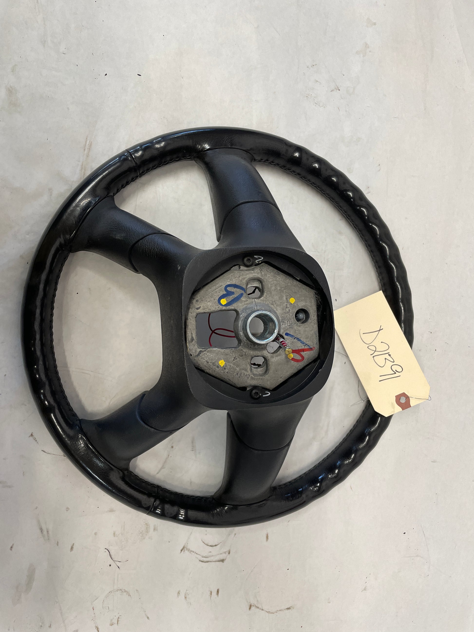 2003 Chevy Suburban Steering Wheel w/ Buttons OEM - Day's Parts Yard