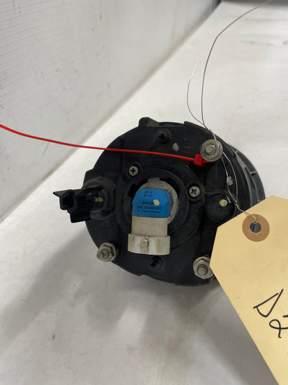 2004 Pontiac GTO RH Passenger Fog Light Lamp OEM - Day's Parts Yard