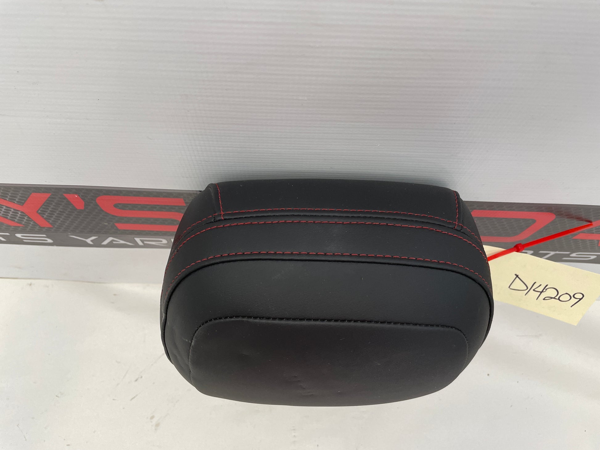 2017 Chevrolet SS Sedan Front RH Passenger Headrest Head Rest OEM - Day's Parts Yard