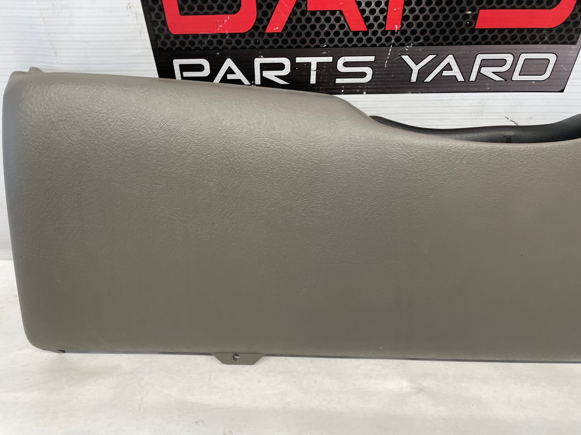 2003 Chevy Suburban Lower Dash Knee Bolster OEM - Day's Parts Yard