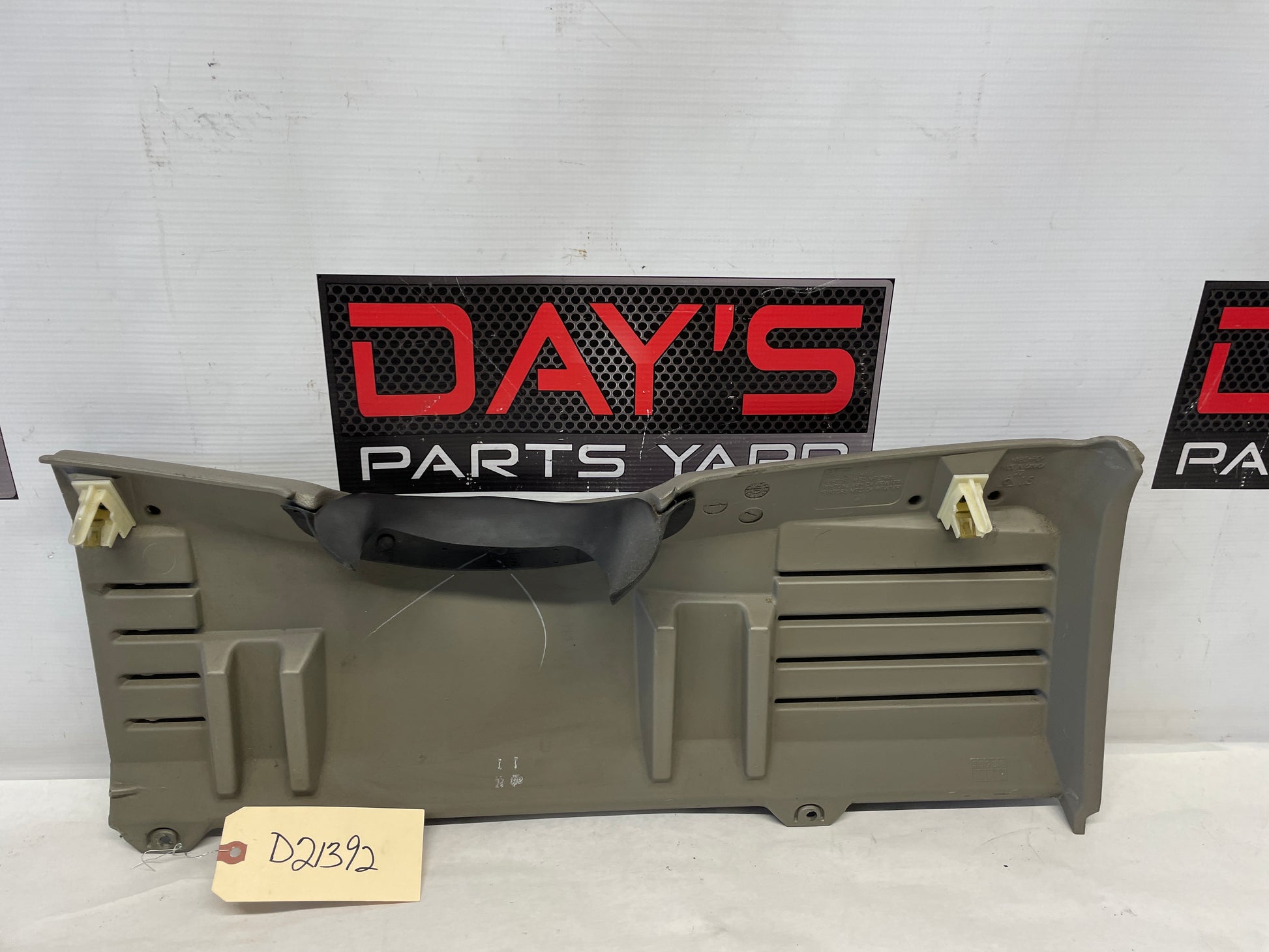 2003 Chevy Suburban Lower Dash Knee Bolster OEM - Day's Parts Yard