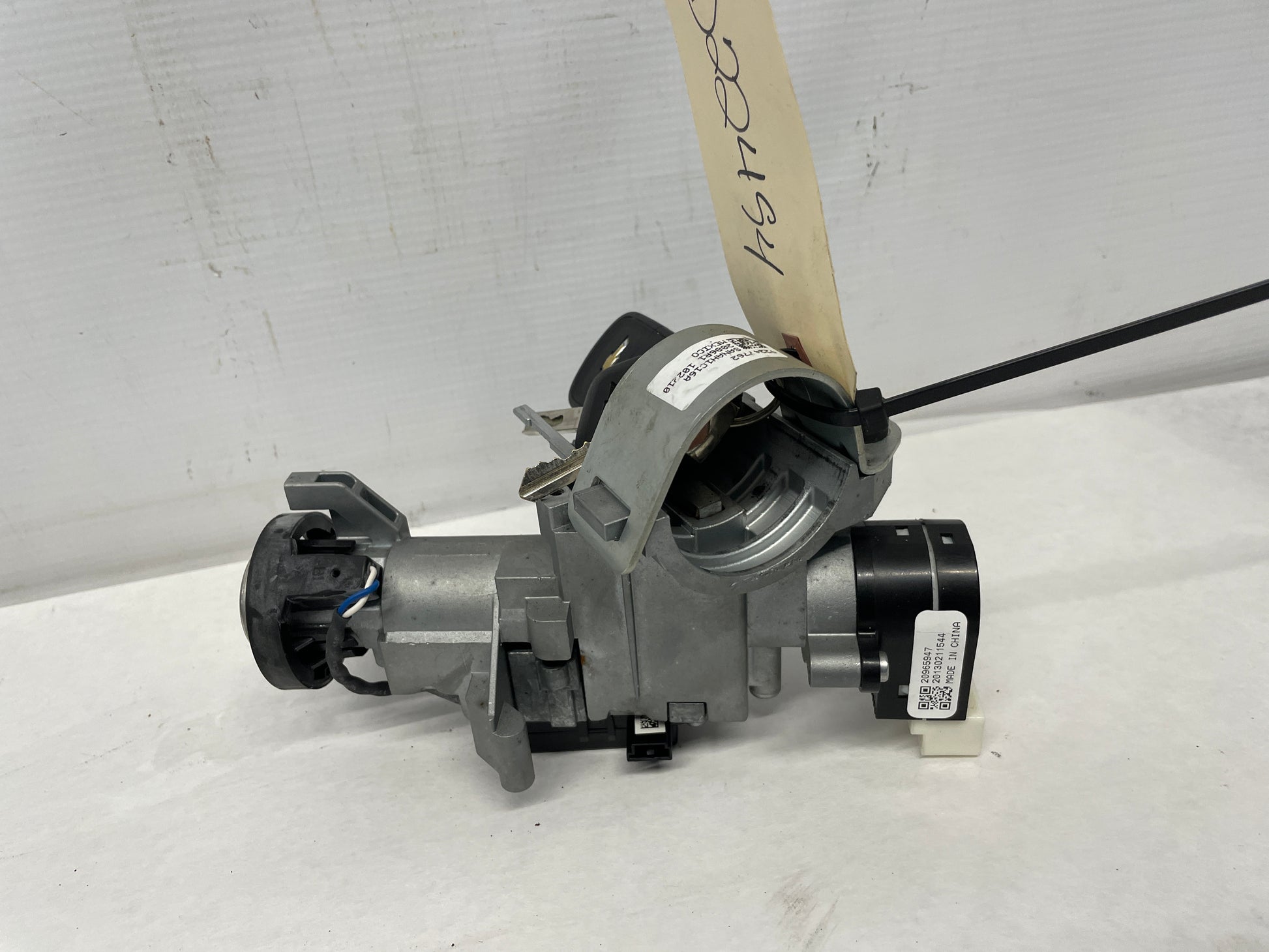 2012 Chevy Camaro SS Complete Steering Column Ignition Lock w/ Key Fob OEM - Day's Parts Yard
