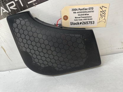 2004 Pontiac GTO RH Passenger Door Panel Speaker Grill OEM - Day's Parts Yard