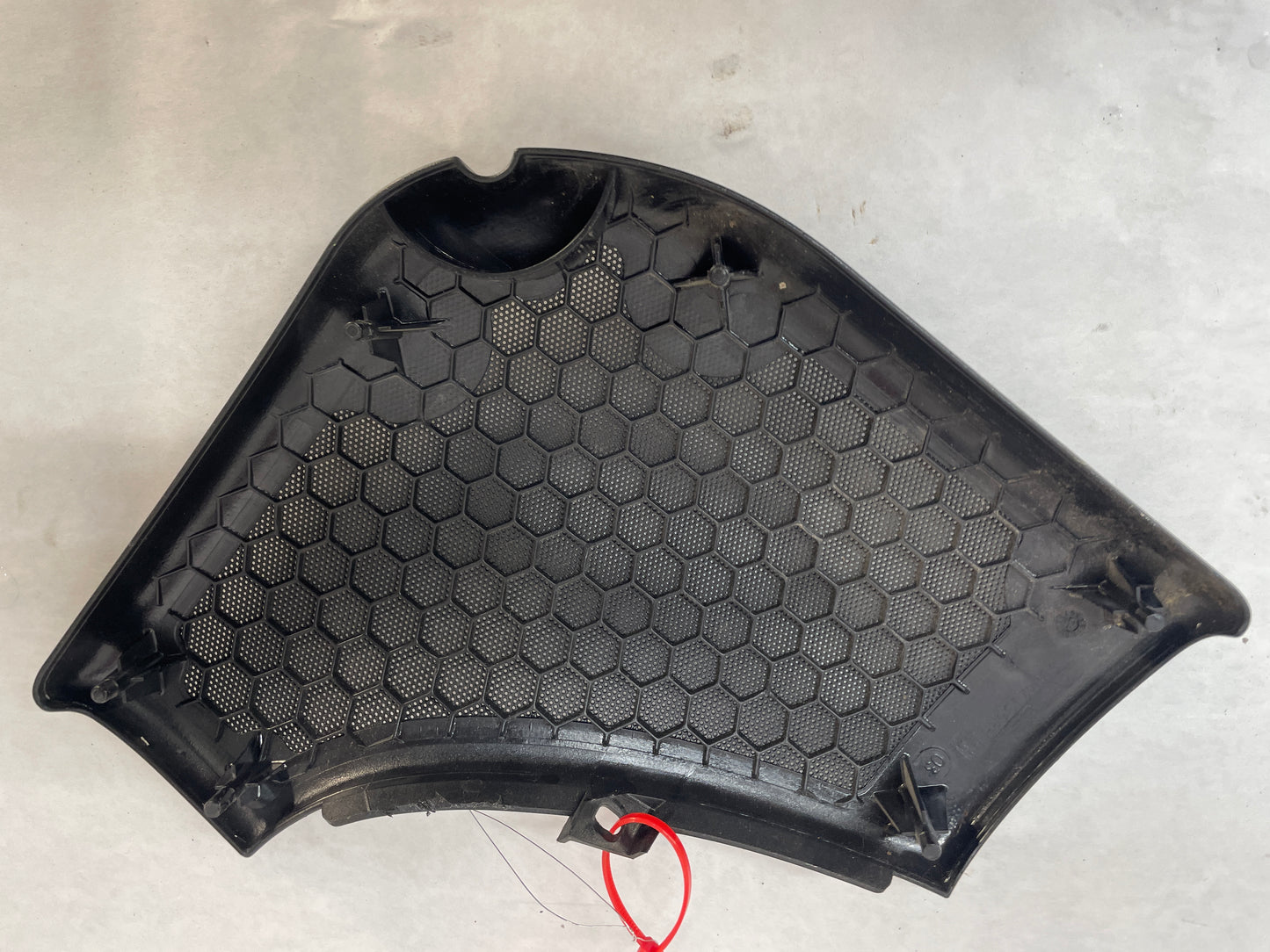2004 Pontiac GTO RH Passenger Door Panel Speaker Grill OEM - Day's Parts Yard