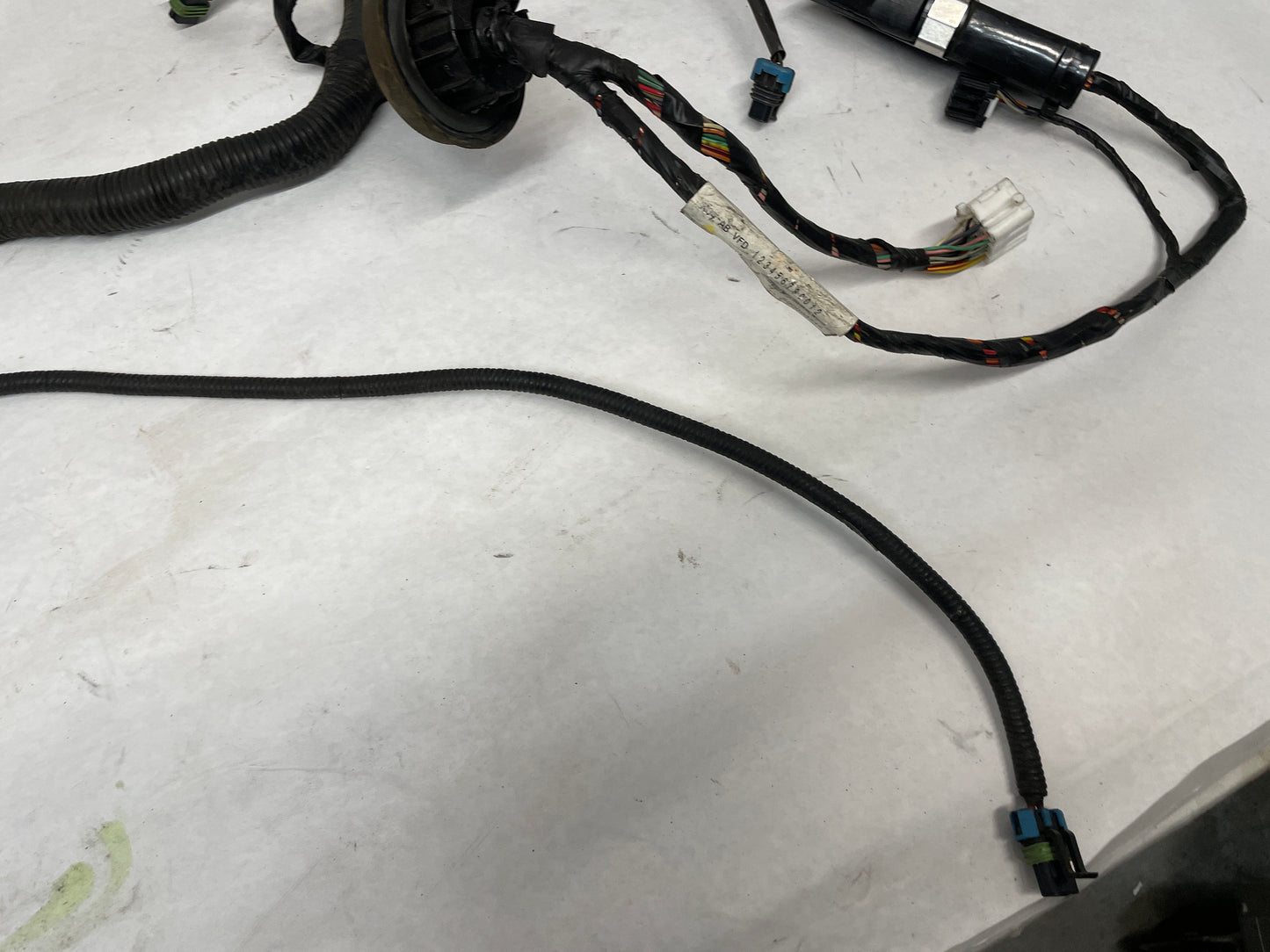 2004 Pontiac GTO Engine Wire Wiring Harness OEM - Day's Parts Yard