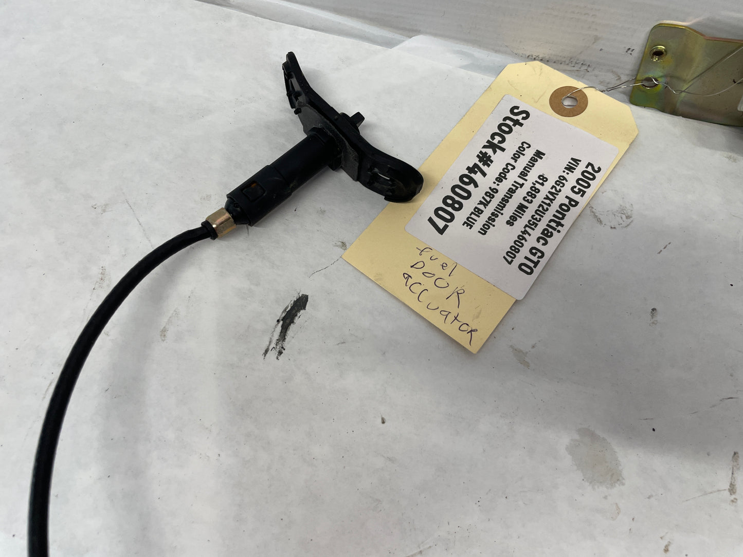 2005 Pontiac GTO Fuel Gas Door Lock Actuator w/ Cable  OEM - Day's Parts Yard