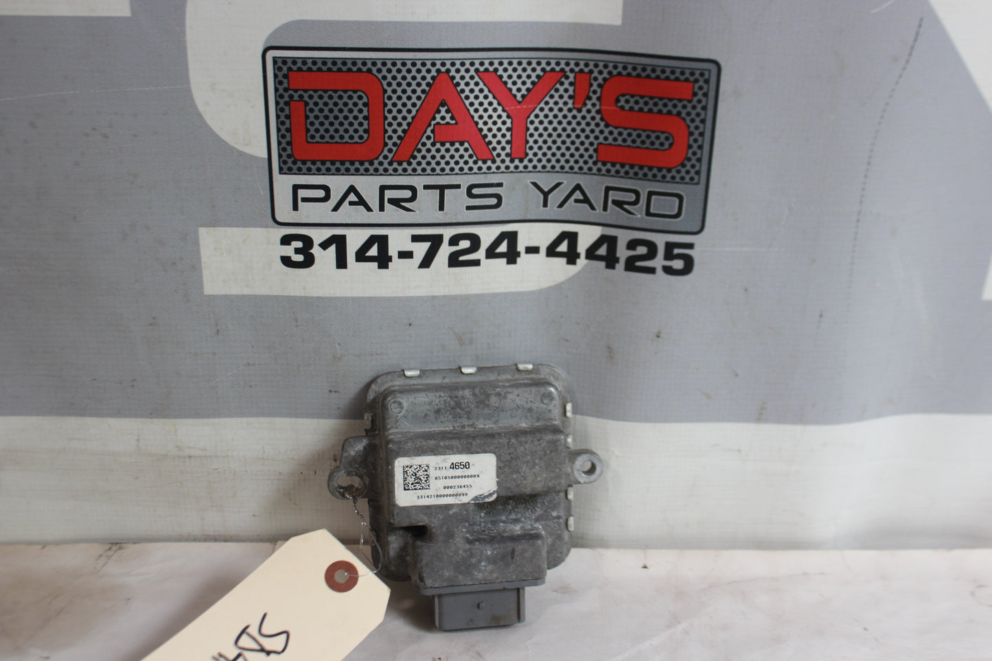 2014 GMC Sierra K1500 Denali Towing Trailer Computer Control Module OEM - Day's Parts Yard