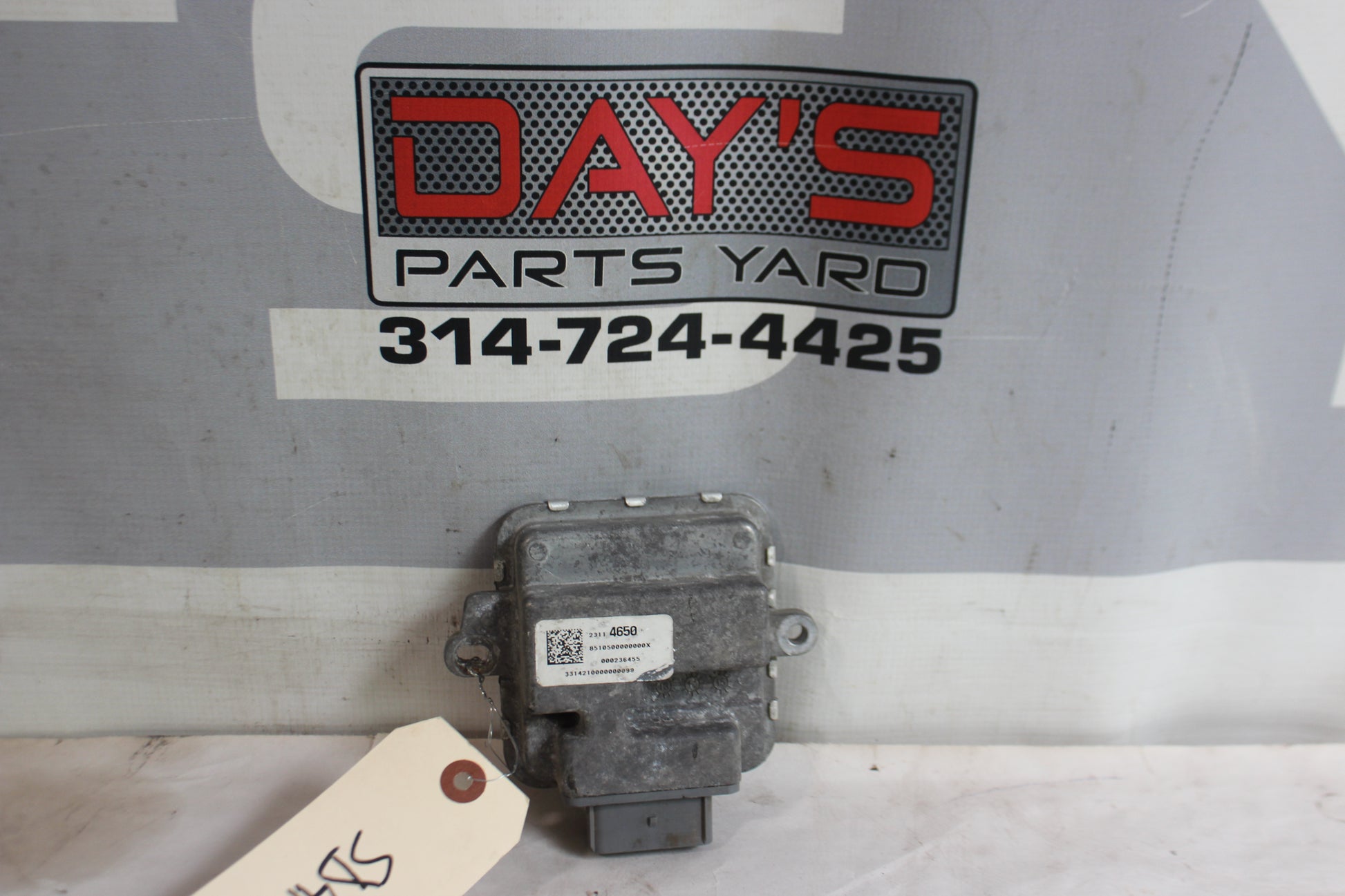 2014 GMC Sierra K1500 Denali Towing Trailer Computer Control Module OEM - Day's Parts Yard
