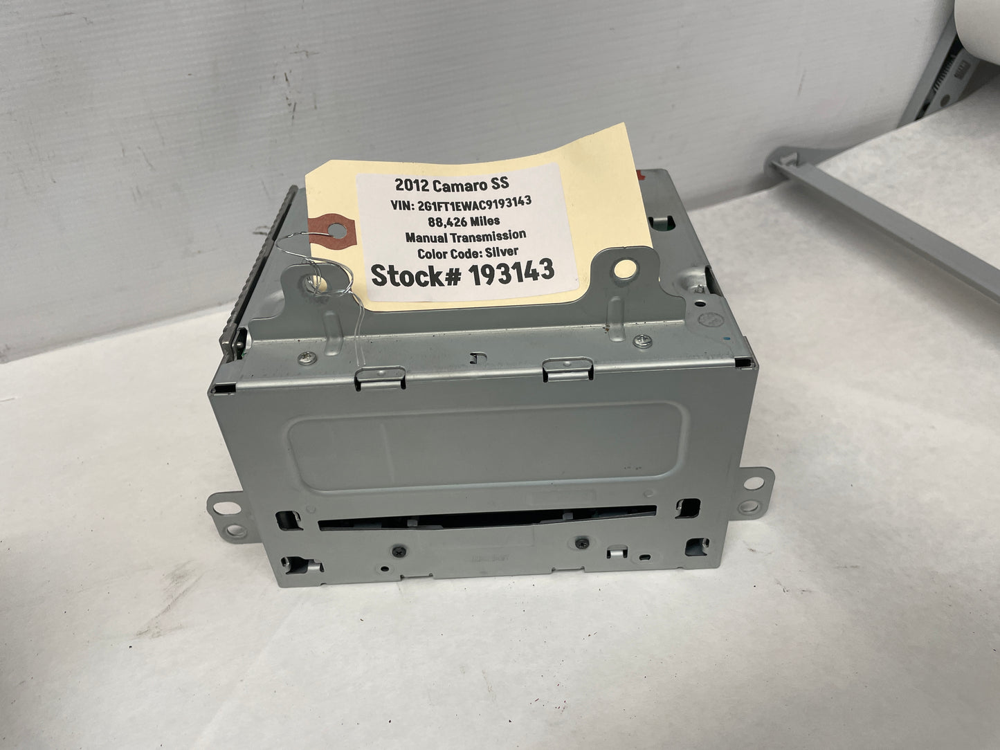 2012 Chevy Camaro SS Radio Stereo HVAC Controls Display Unit w/ Receiver OEM - Day's Parts Yard