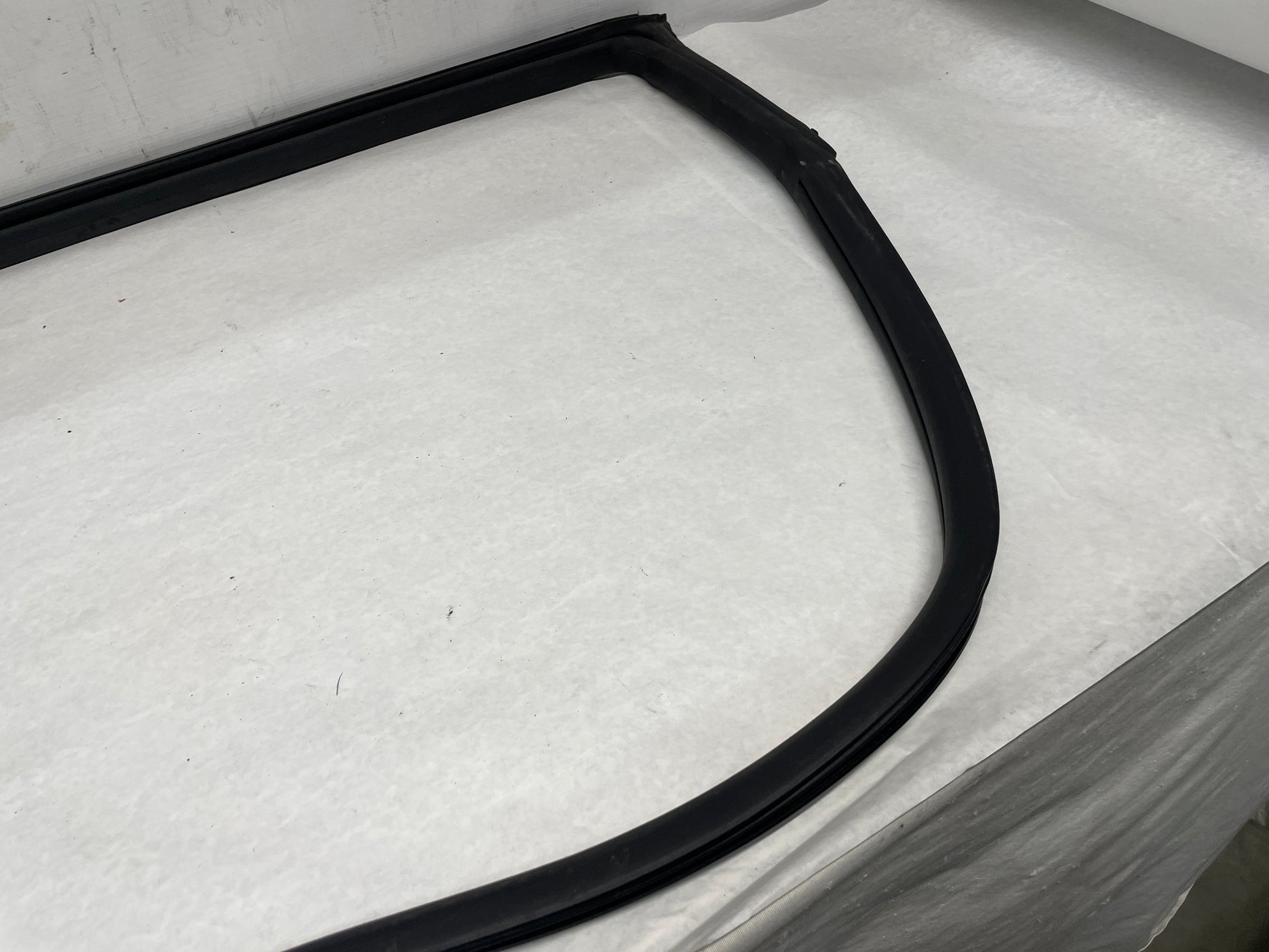 2013 Chevy Camaro ZL1 RH Passenger Door Weather Strip Seal OEM - Day's Parts Yard