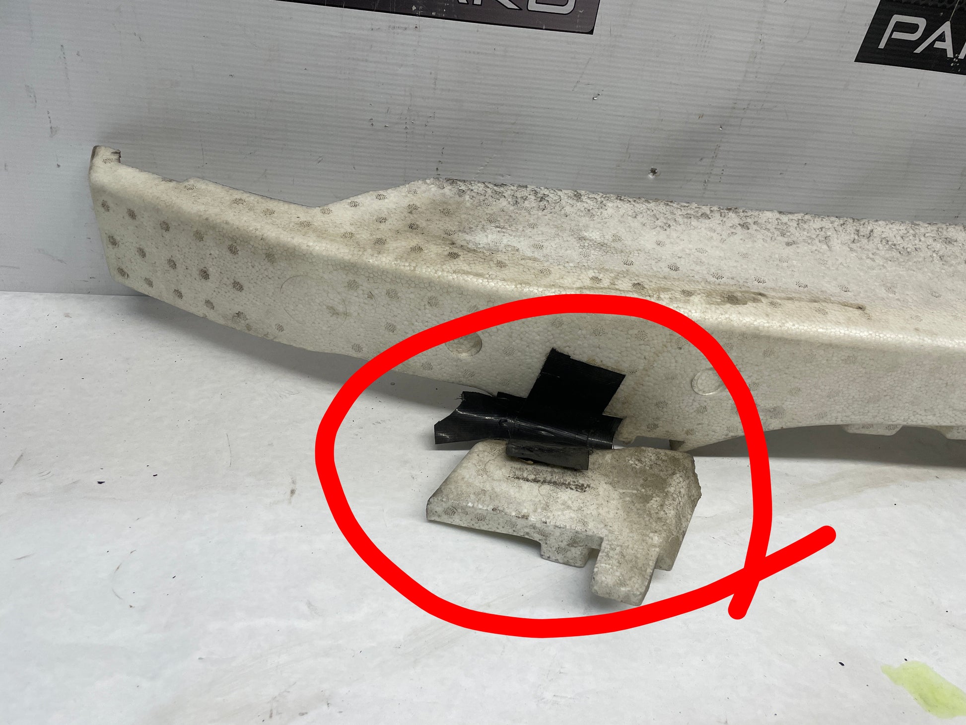 2004 Pontiac GTO Front Bumper Impact Energy Absorber Bar Foam OEM - Day's Parts Yard