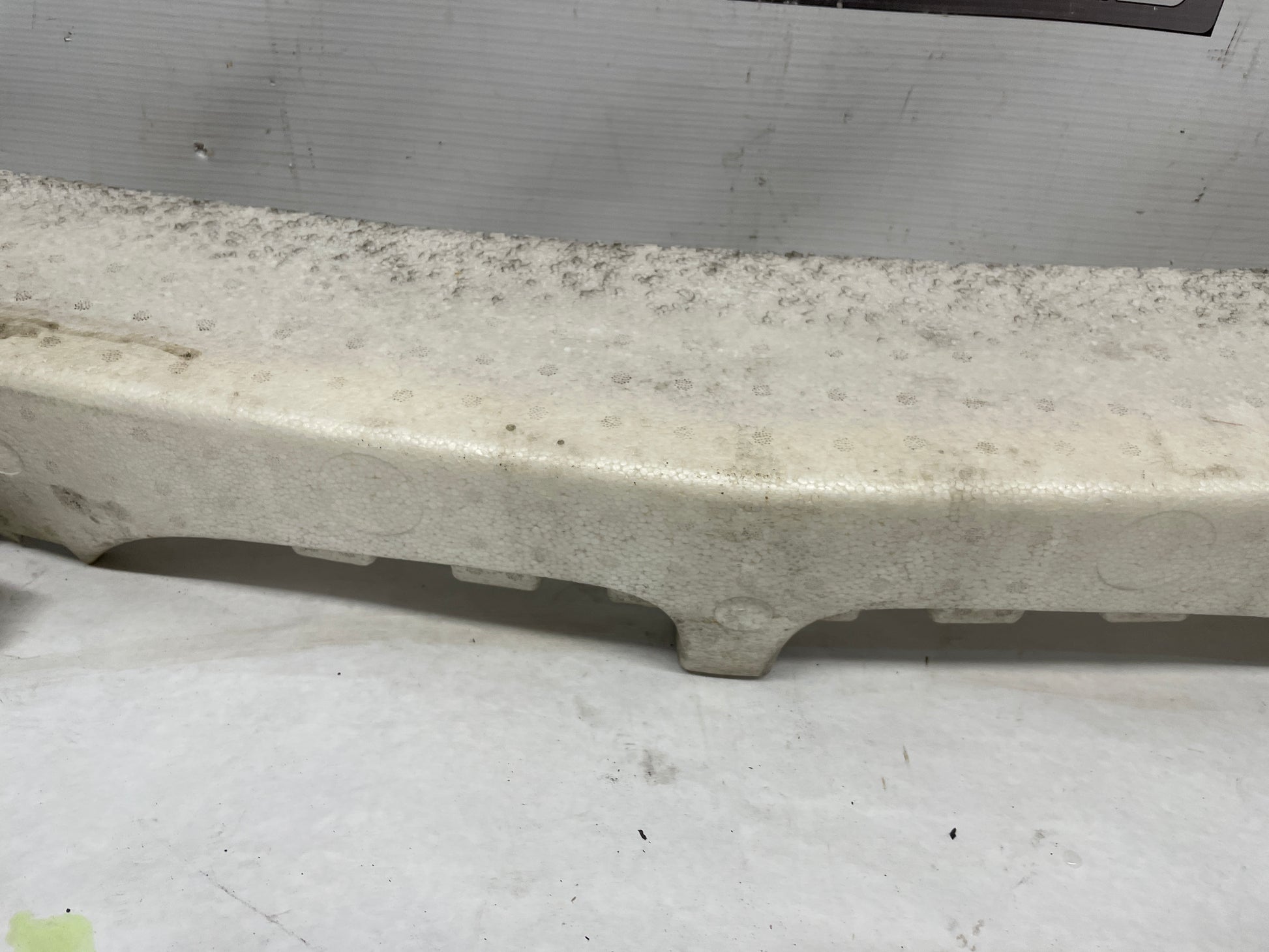 2004 Pontiac GTO Front Bumper Impact Energy Absorber Bar Foam OEM - Day's Parts Yard