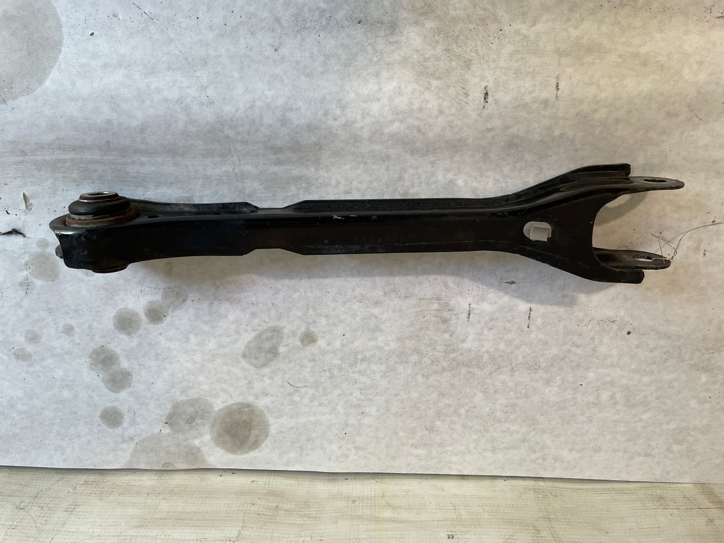 2018 Chevy Camaro ZL1 Rear LH Driver Upper Control Arm OEM - Day's Parts Yard