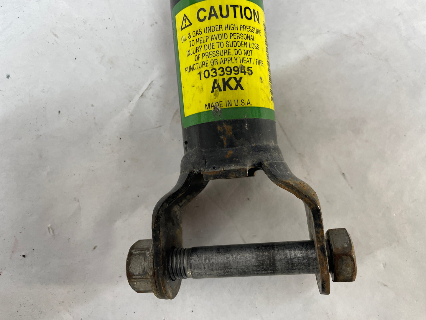 2004 Chevy C5 Corvette Z06 Rear Suspension Shock Absorber Strut OEM - Day's Parts Yard
