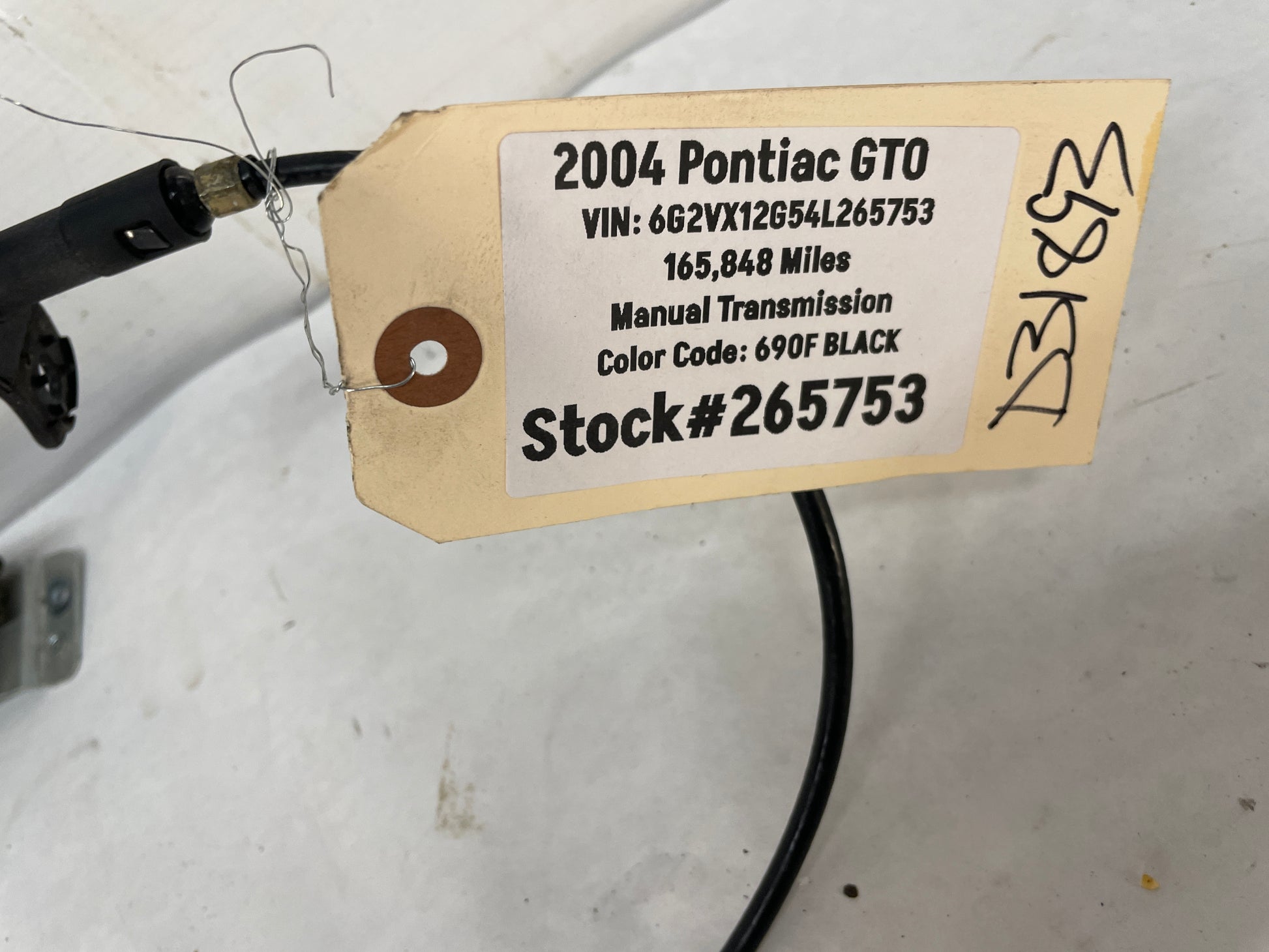 2004 Pontiac GTO Fuel Gas Door Lid Lock Actuator w/ Cable OEM - Day's Parts Yard