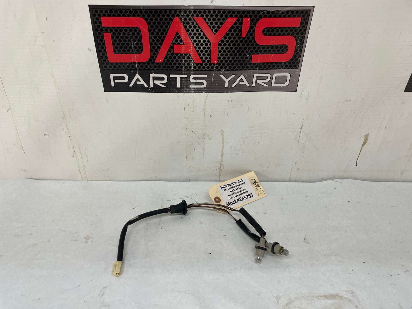 2004 Pontiac GTO License Plate Tag Light Wire Harness OEM - Day's Parts Yard