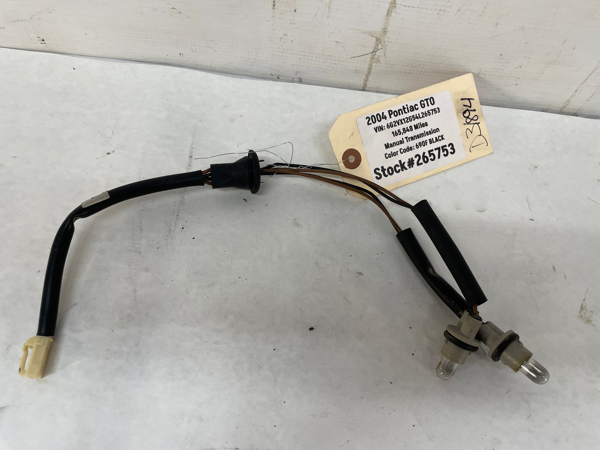 2004 Pontiac GTO License Plate Tag Light Wire Harness OEM - Day's Parts Yard