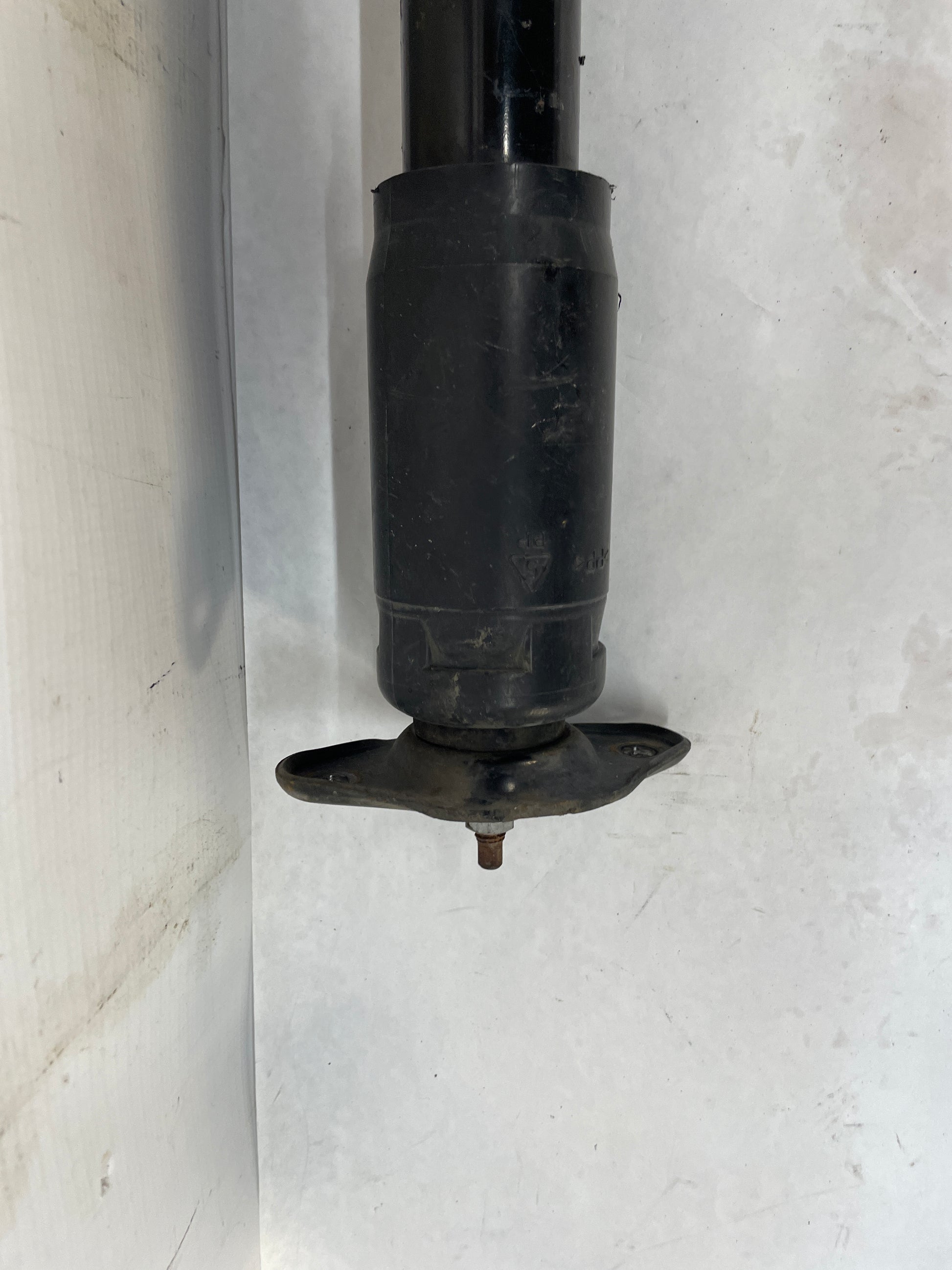 2004 Chevy C5 Corvette Z06 Rear Suspension Shock Absorber Strut OEM - Day's Parts Yard