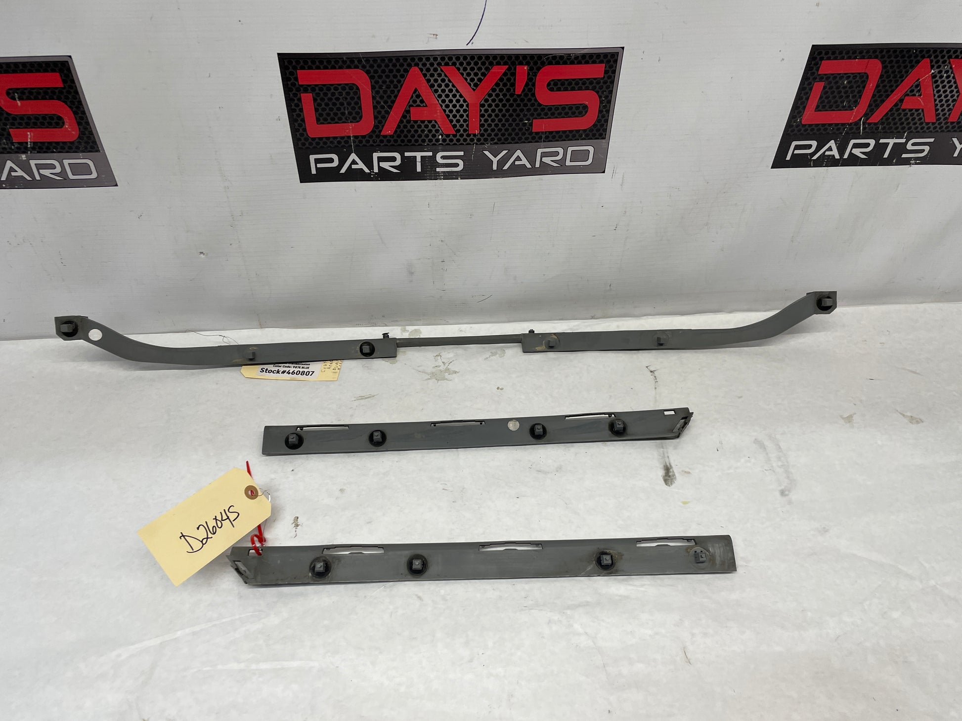 2005 Pontiac GTO RH & LH Rear Bumper Brackets Guides OEM - Day's Parts Yard