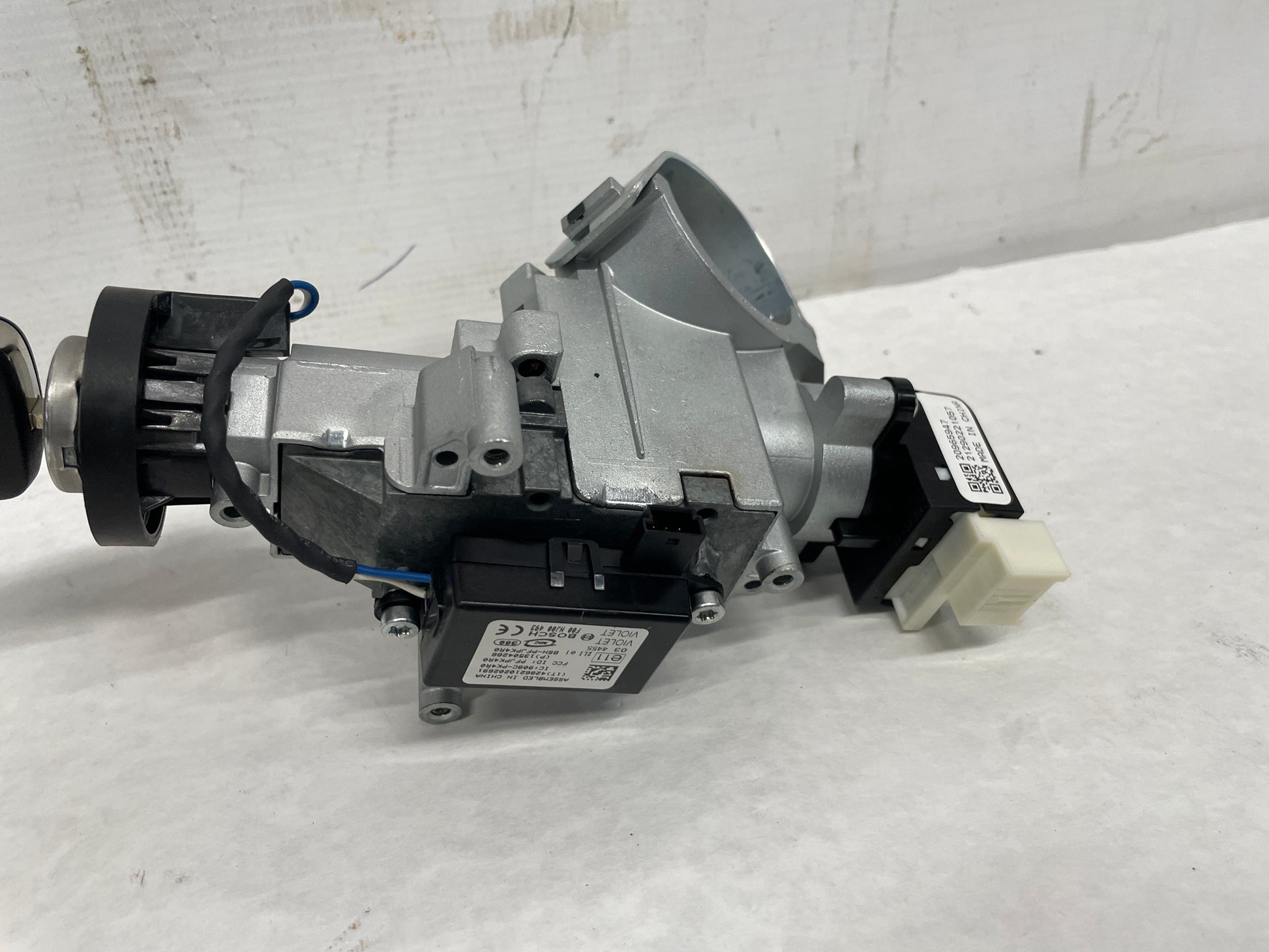 2013 Chevy Camaro ZL1 Starter/Theft Lock Modular and Key OEM - Day's Parts Yard