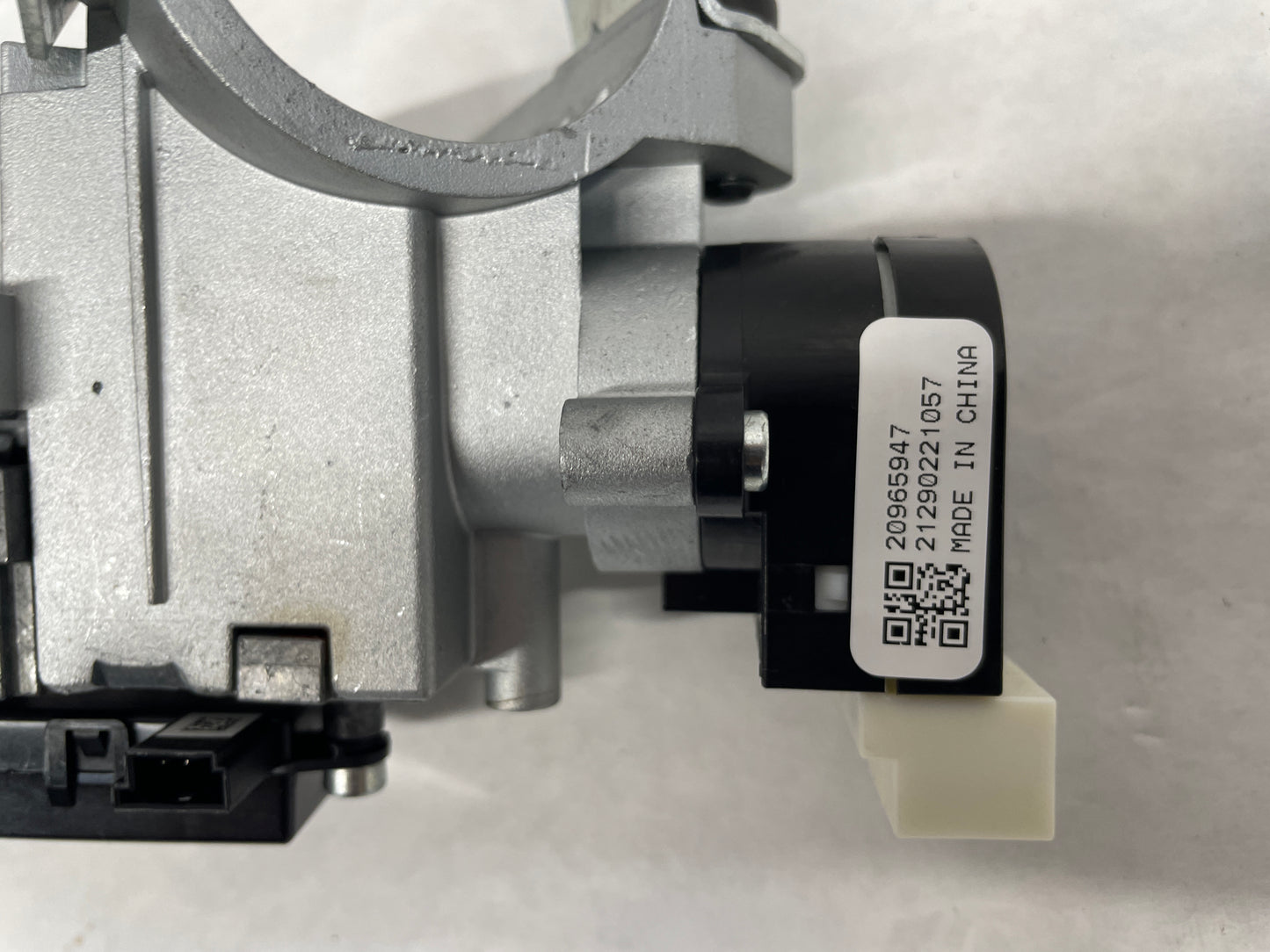 2013 Chevy Camaro ZL1 Starter/Theft Lock Modular and Key OEM - Day's Parts Yard