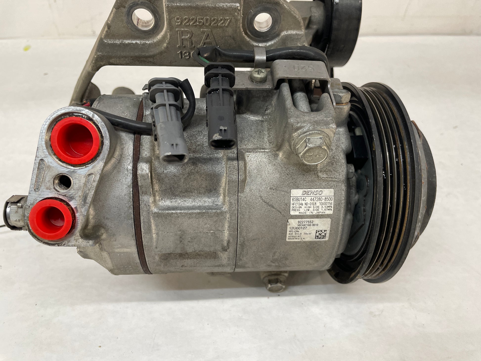2013 Chevy Caprice AC A/C Air Conditioner Compressor w/ Bracket OEM - Day's Parts Yard