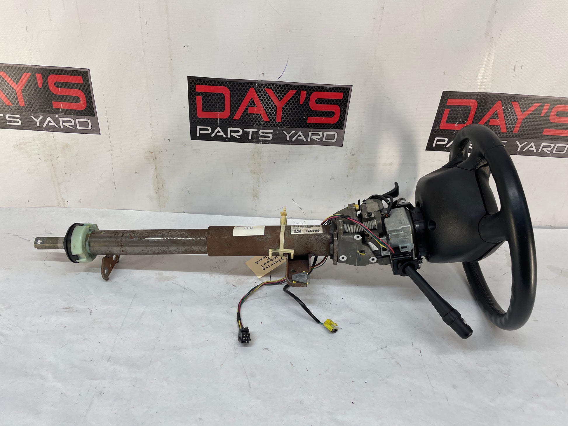 2004 Chevy C5 Corvette Z06 Complete Steering Column w/ Air Bag OEM - Day's Parts Yard