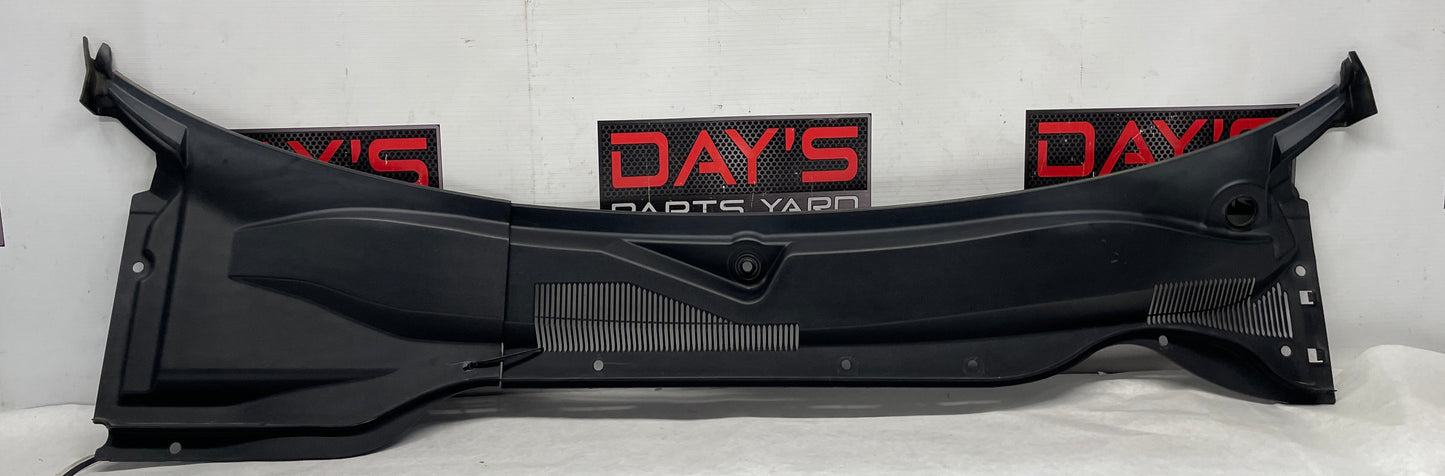 2013 Chevy Camaro ZL1 Windshield Wiper Cowl Plastic Panel OEM - Day's Parts Yard