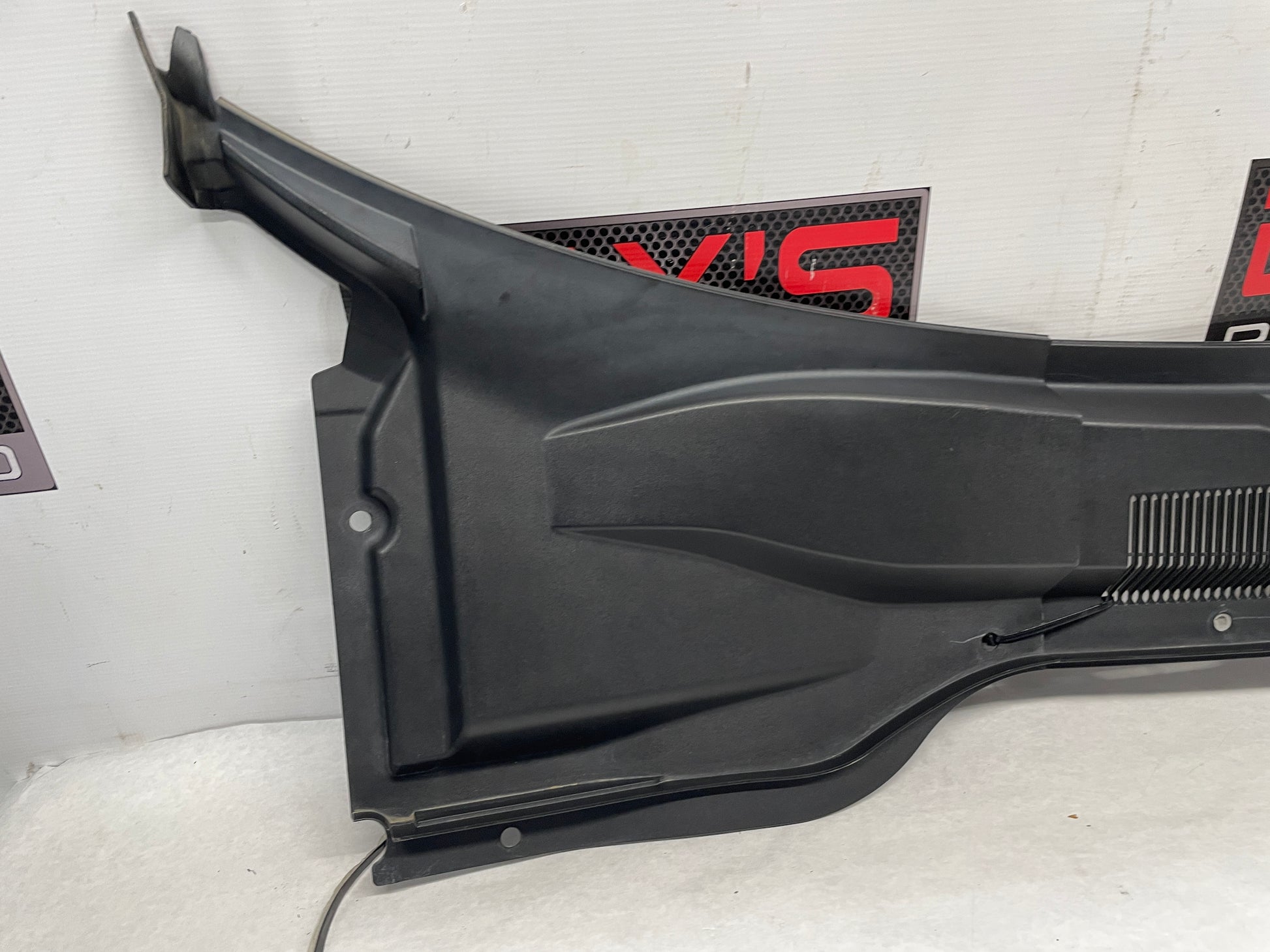 2013 Chevy Camaro ZL1 Windshield Wiper Cowl Plastic Panel OEM - Day's Parts Yard