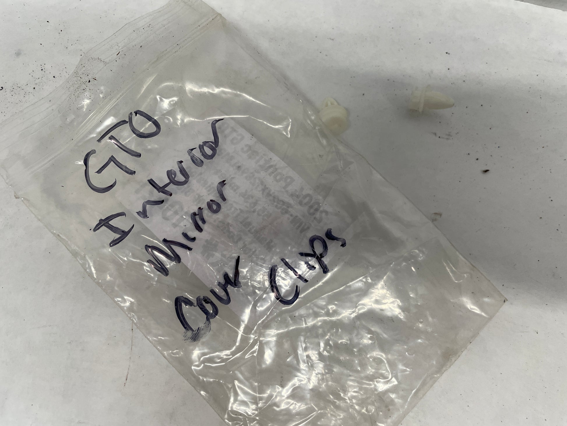 2004 Pontiac GTO Interior Mirror Cover Clips OEM - Day's Parts Yard