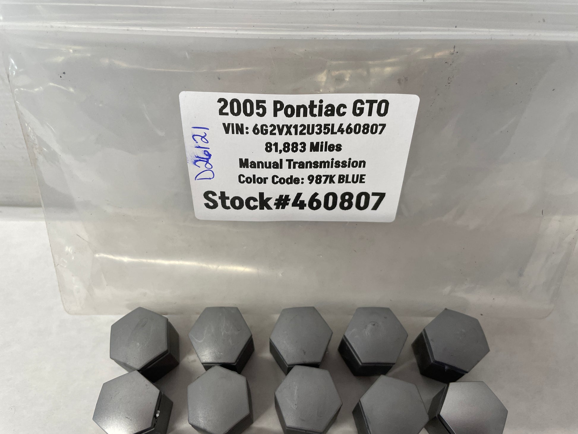 2005 Pontiac GTO Lug Nuts & Covers OEM - Day's Parts Yard